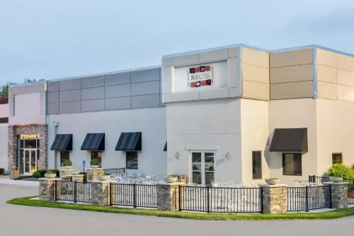 Ramada by Wyndham des Moines Airport Eksterior Photos
