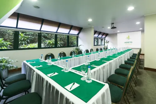 Hotel Laghetto Toscana Business Photos