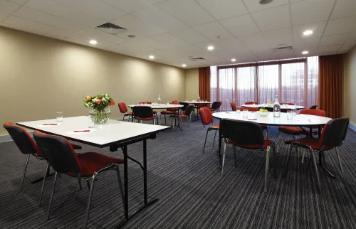 Adina Apartment Hotel Wollongong Business Facilities Photos