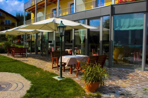 Hotel Stadler am Attersee Exterior Photos