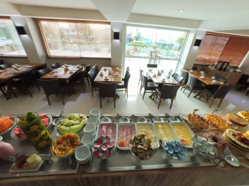 Real Classic Hotel Dining Photos