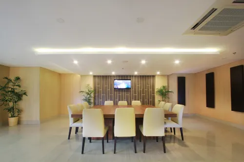 Mars City Hotel Fasilitas Bisnis Photos