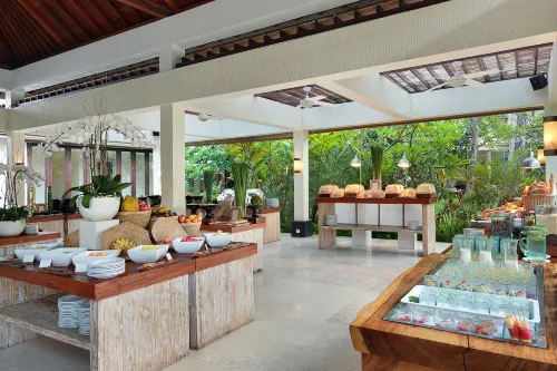 The Seminyak Beach Resort & Spa Ruokailu Photos
