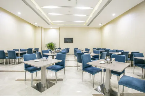 Holiday Inn Express Luoyang City Center Makanan Photos