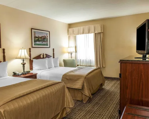 Baymont by Wyndham South Bend Near Notre Dame Photos