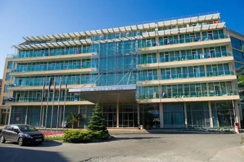 Ivana Palace Hotel - Free Parking Избранное Photos