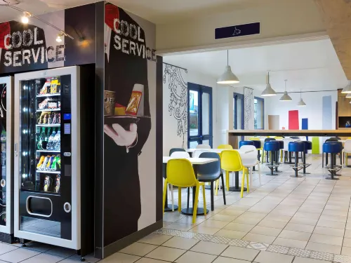 Ibis Budget Chilly-Mazarin les Champarts Espaces publics Photos