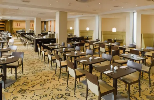 Clayton Hotel Düsseldorf City Centre Restauration Photos