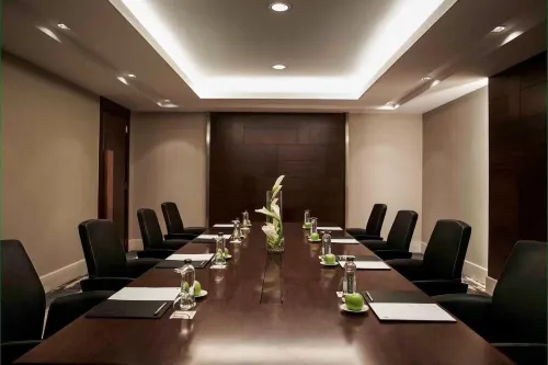 Pullman Hanoi Business Facilities Photos
