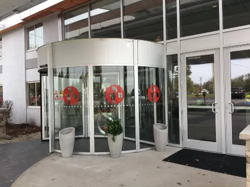 Ramada by Wyndham des Moines Airport Eksterior Photos
