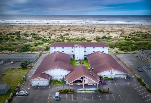 Coratel Inn and Suites by Jasper Ocean Shores Featured Photos