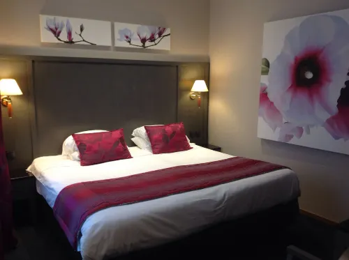 Hotel Bristol Photos