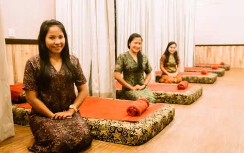 The Golden Bay Hotel Batam Photos