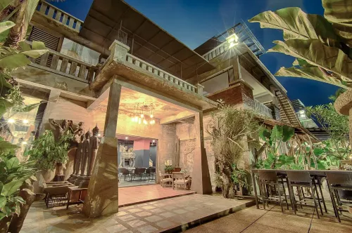 Lot 33 Boutique Hotel Exterior Photos