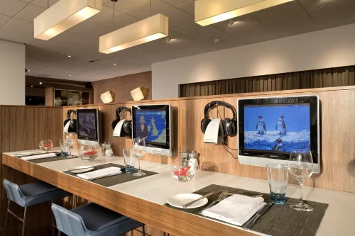 Novotel Wolverhampton Spisning Photos