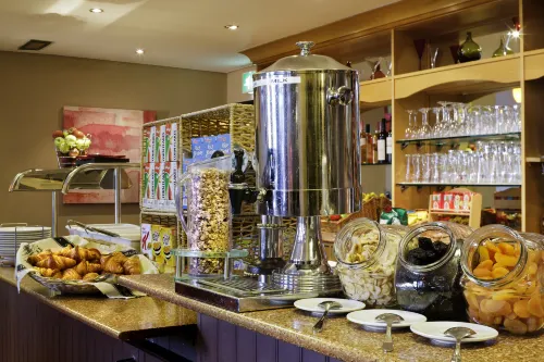 Ibis Styles London Gatwick Airport Dining Photos