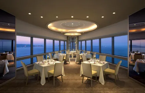 Hilton Fukuoka Sea Hawk Restauration Photos