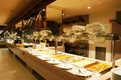 Hotel Benidorm East by Pierre & Vacances Dining Photos