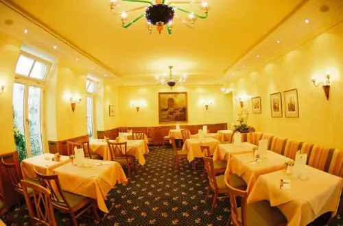Hotel Torbräu Mahlzeiten Photos
