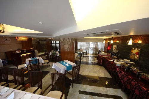 Hotel Bengal Canary Park Restauration Photos