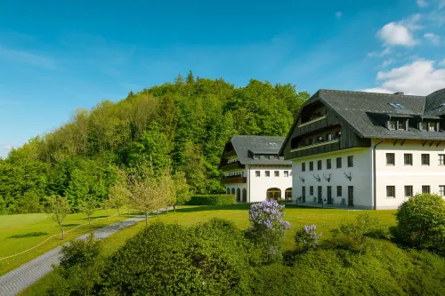 Arabella Jagdhof Resort am Fuschlsee, a Tribute Portfolio Hotel Außen Photos