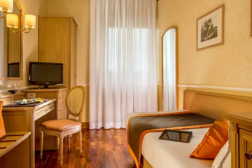 Hotel Santa Costanza Rome Photos