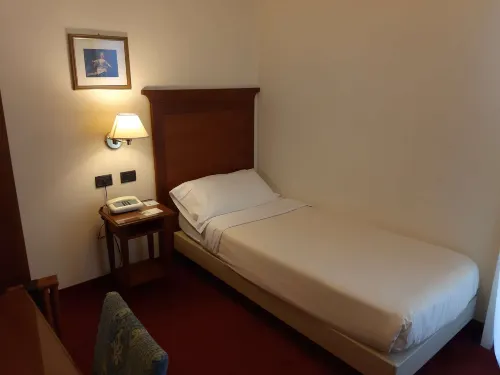 Hotel HR Camere Photos