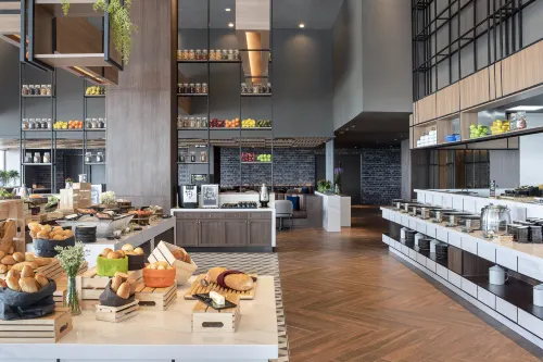 Avani Sukhumvit Bangkok Hotel Dining Photos