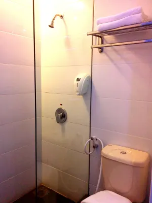 89 Hotel Photos