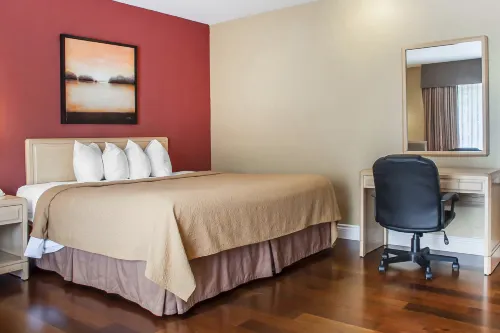 Quality Hotel Fallsview Cascade Featured Photos