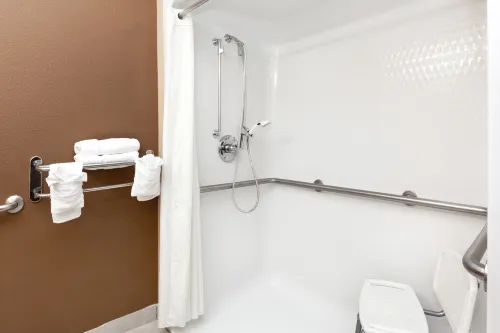Microtel Inn & Suites by Wyndham Scott Lafayette Phòng Photos
