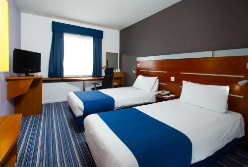 Holiday Inn Express Burton Upon Trent Photos