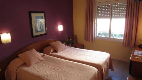 Hotel Cortes Rambla Photos