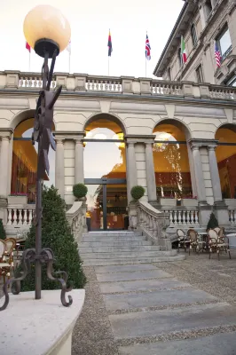 Palace Hotel Lake Como À proximité de l'hôtel Photos