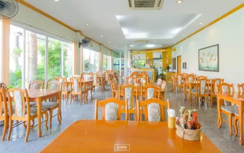Martina Hotel Surin Dining Photos