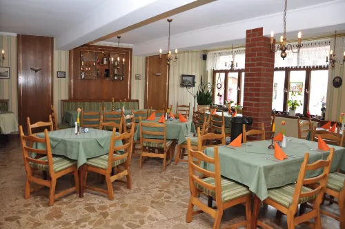Hotel Goldene Sonne Ristorazione Photos