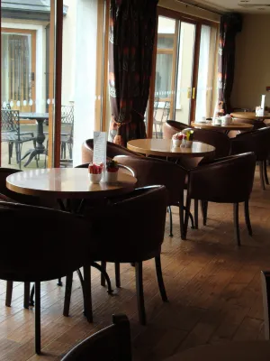 Ard Ri House Hotel Restauration Photos