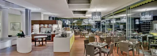 Grand Hotel Suisse Majestic, Autograph Collection Dining Photos