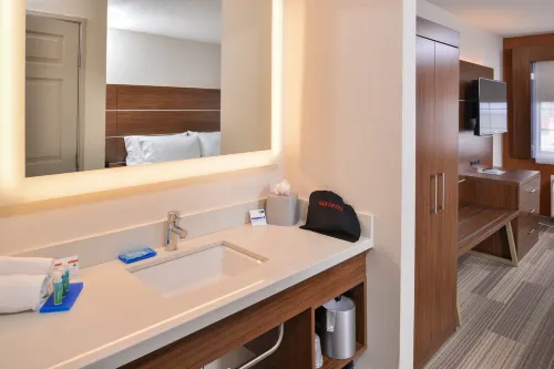 Holiday Inn Express Westley North- Patterson Area Photos