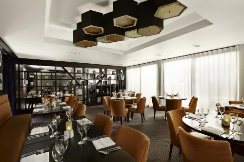 DoubleTree by Hilton London Ealing Dining Photos