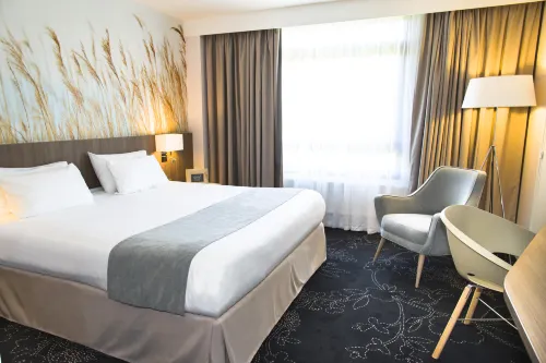Holiday Inn Calais Coquelles Chambres Photos