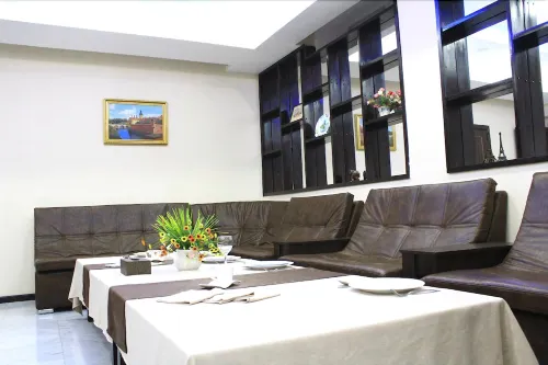 Safar Hotel Restauration Photos
