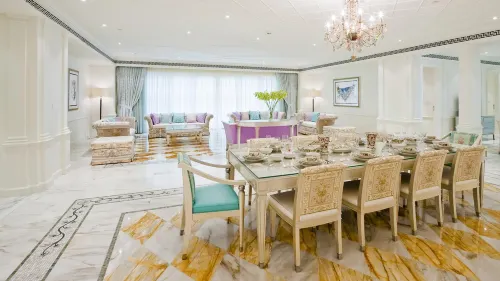 Palazzo Versace Dubai Restauration Photos