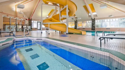 Pocaterra Inn and Waterslide Loisirs et amusements Photos