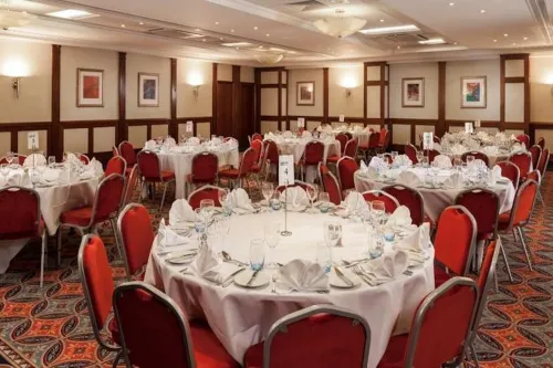 Mercure Nottingham Sherwood Hotel Dining Photos