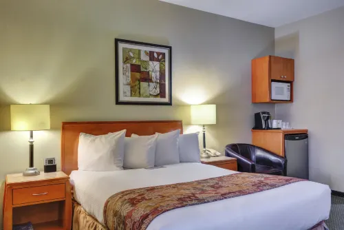 Best Western Peace Arch Inn Photos