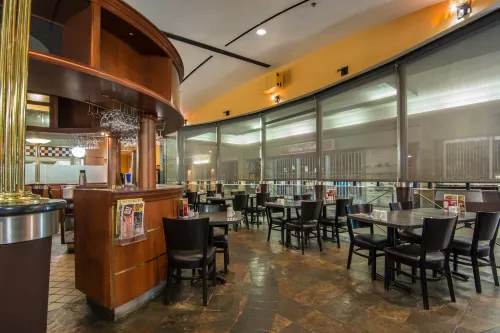 Quality Inn & Suites Yellowknife Mahlzeiten Photos