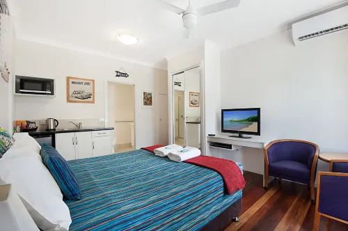 La Costa Beachside Motel Photos