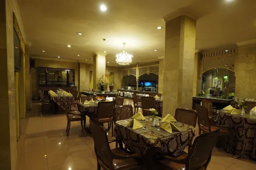 Hotel Indah Palace Solo Makanan Photos