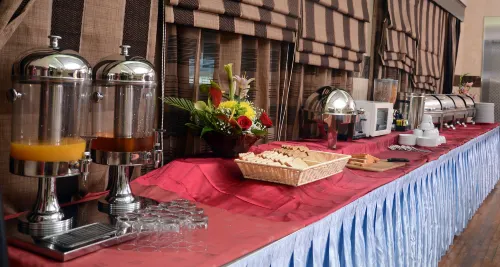 Rose Garden Hotel Apartments - Al Barsha, Near Metro Station Makanan Photos